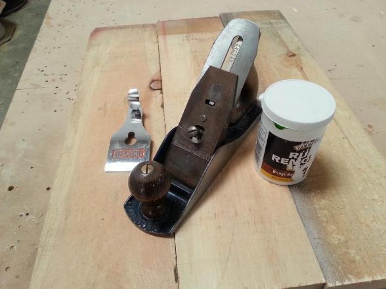 Fixing the Chip Breaker and Cap Iron on a Plane