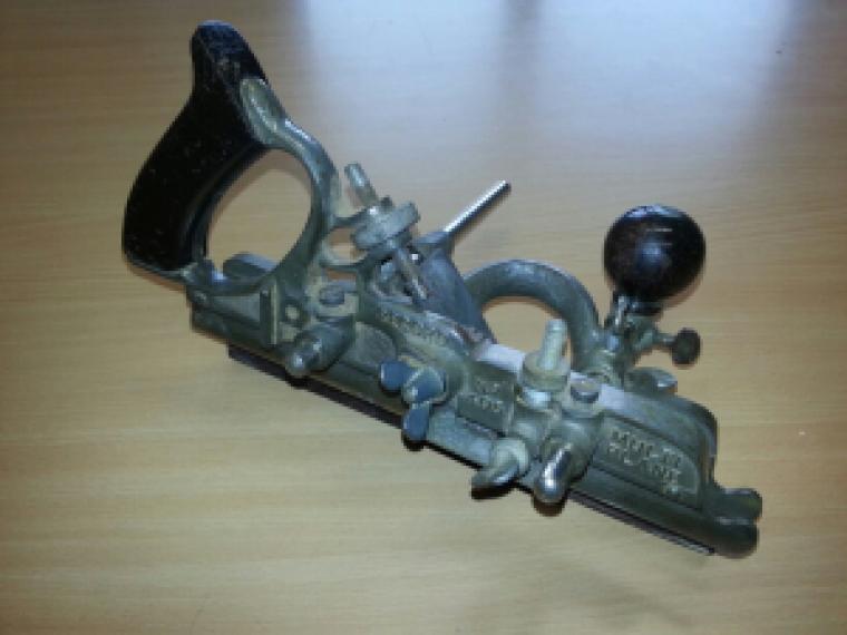 An Old Record 45 Multi Plane Still Used by Modern Joiners