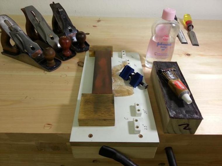 Sharpening station details