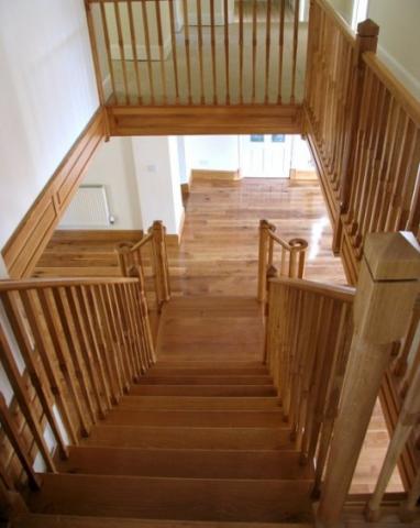 hadnmade Straight Oak Stairs