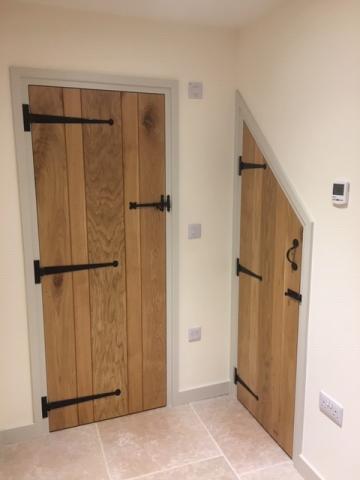 oakLedged and Braced Doors Tee-Hinges