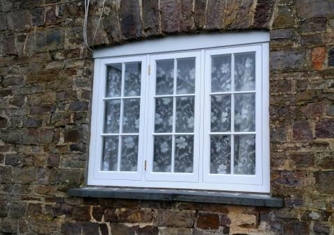 Heritage Windows Devon Red Grandis