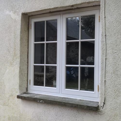 Made to measure wooden windows